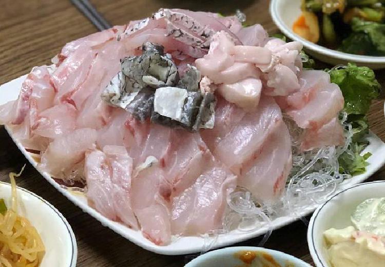 민어 제철 언제, 여름에만 맛있는 이유? 알고 나면 반전!