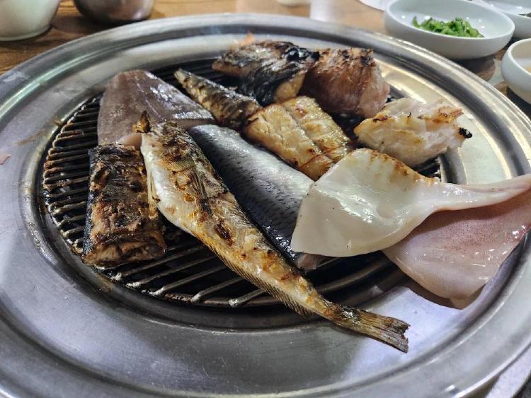 속초맛집 최고 평점, 현지인도 모르는 반전 맛집 리스트! 여행객 후기까지 싹 모았다