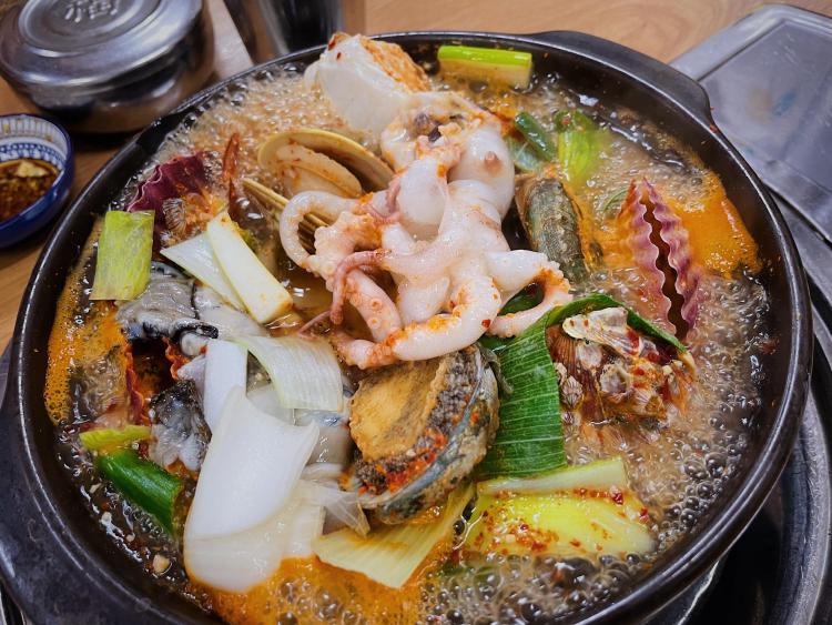 통영맛집 최고 평점, 여기서만 알려드려요! 현지인도 감탄한 숨은 맛집 리스트