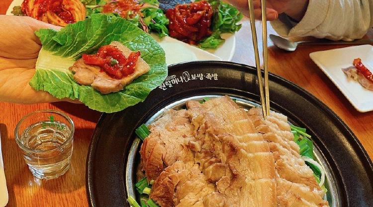원할머니보쌈 본점, 30년 전통의 맛집에 숨겨진 진짜 이유는?