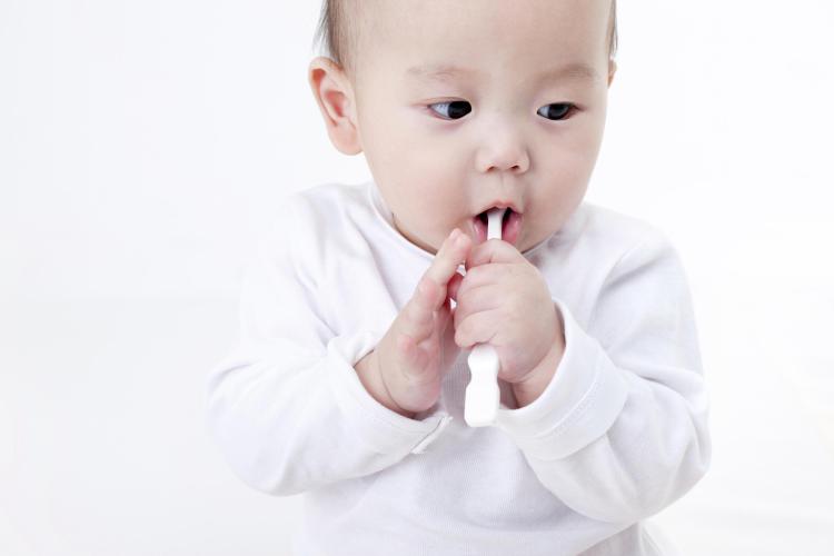 유아치약 불소함량, 3세 미만 쓰면 충치 급증? FDA 충격 발표